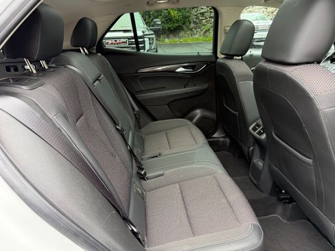 Used 2022 Buick Envision Preferred AWD/4WD image 19