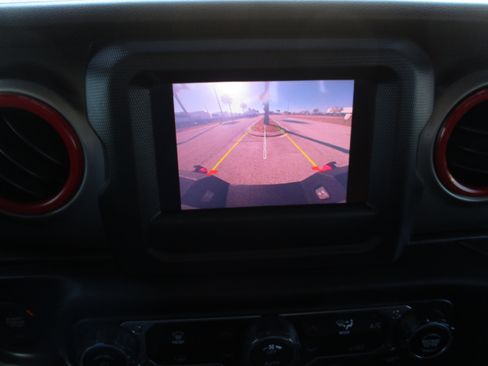 Used 2020 Jeep Gladiator Sport w/ Quick Order Package 24S image 16