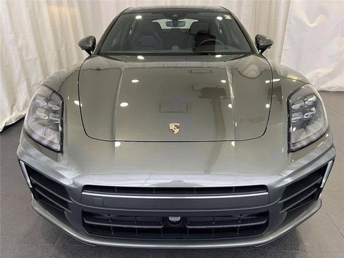 New 2026 Porsche Panamera 4 image 6