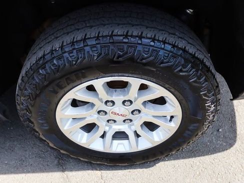 Used 2019 GMC Yukon SLT w/ Open Road Package image 14