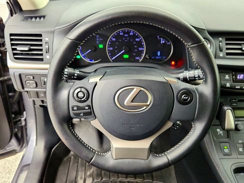 Used 2016 Lexus CT 200h w/ Seat Comfort Package FWD image 14