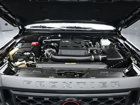 Used 2023 Nissan Frontier PRO-4X w/ Technology Package image 52