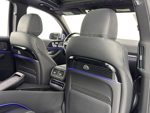 Used 2022 Mercedes-Benz Maybach GLS 600 4MATIC image 56
