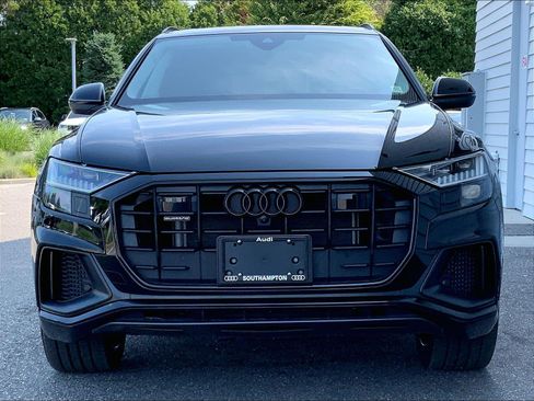Used 2023 Audi Q8 Prestige w/ Prestige Package AWD/4WD image 2