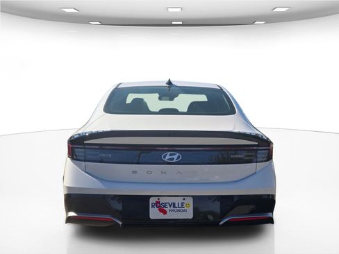 New 2026 Hyundai Sonata SEL image 7