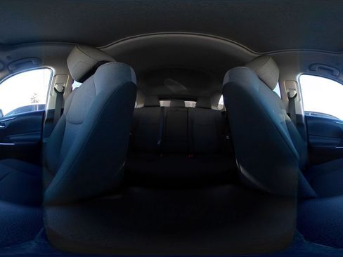 Used 2025 Toyota RAV4 XLE image 42