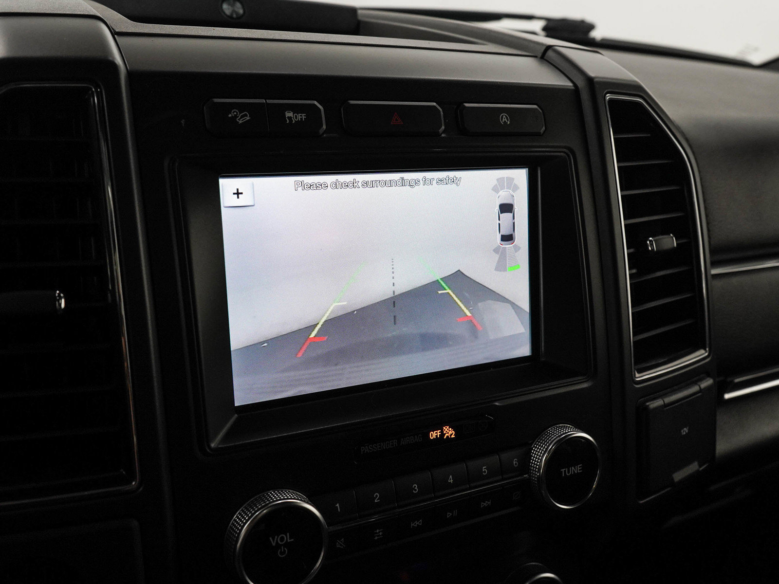 Used 2019 Ford Expedition Limited AWD/4WD image 23