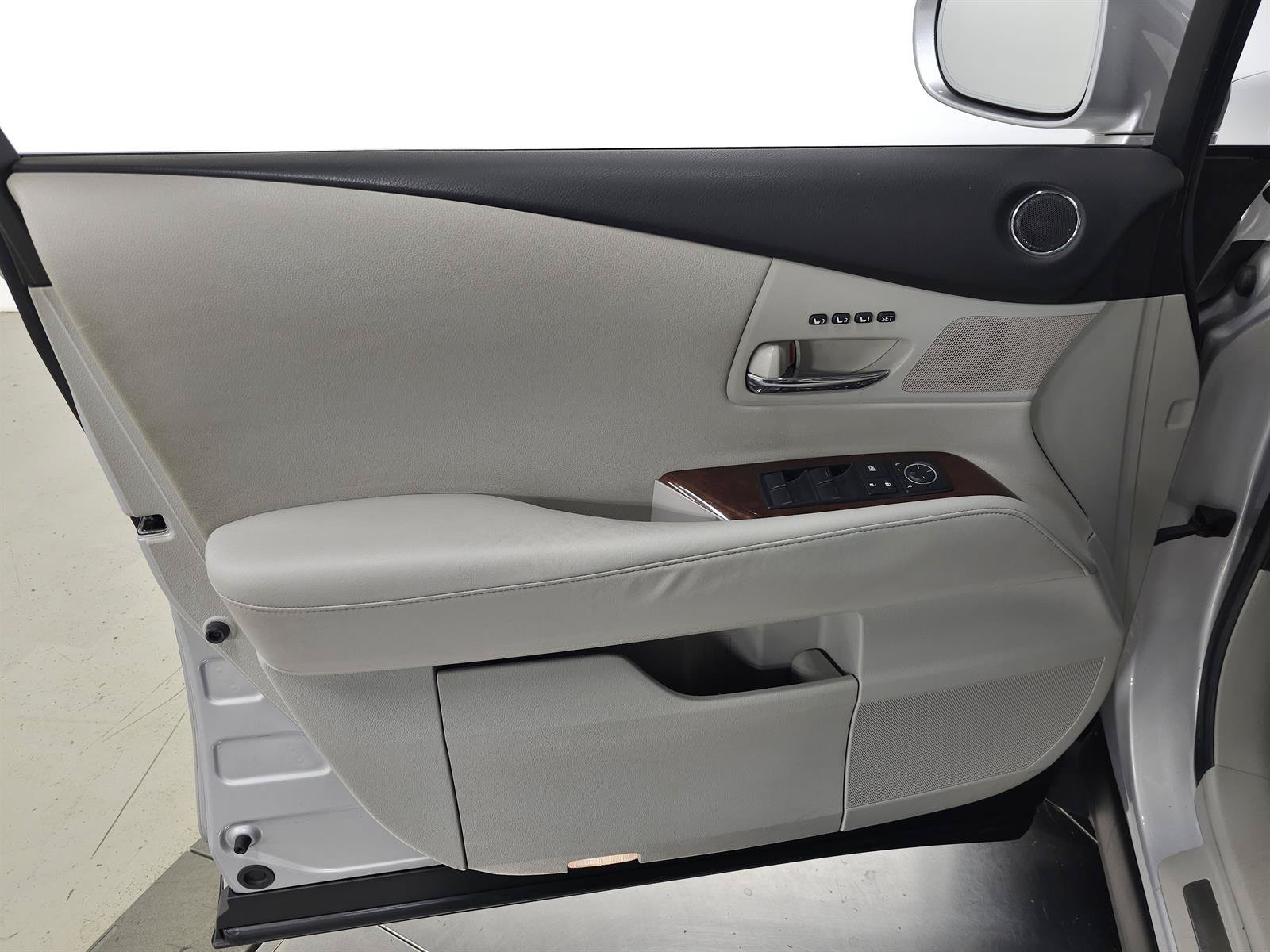 Used 2010 Lexus RX 350 AWD image 13