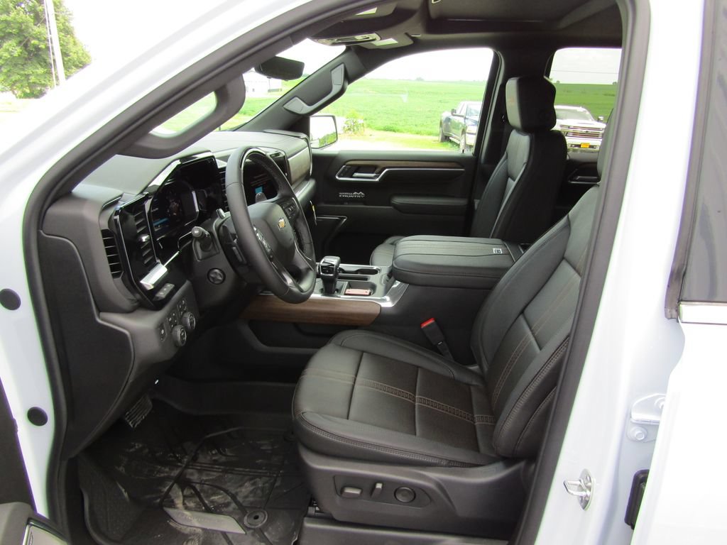 New 2026 Chevrolet Silverado 1500 High Country AWD/4WD image 33