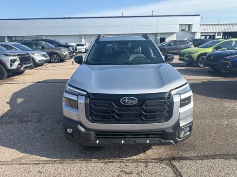 Used 2026 Subaru Outback Limited AWD/4WD image 10
