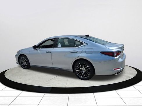 New 2025 Lexus ES 350 w/ Premium Package image 6