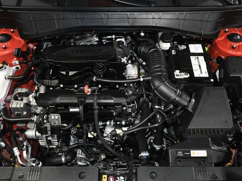 Used 2024 Hyundai Kona Limited image 93