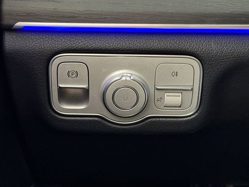 Certified 2026 Mercedes-Benz GLE 350 4MATIC image 32