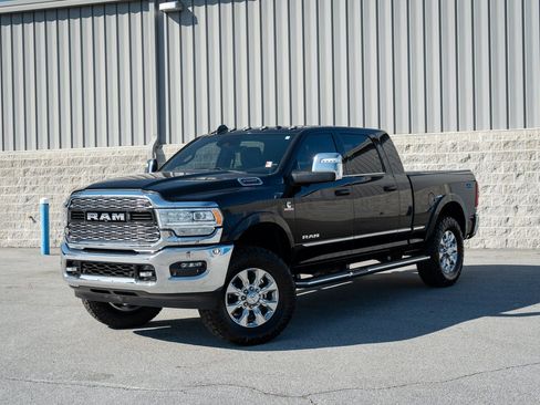 Used 2024 RAM 2500 Limited AWD/4WD image 3