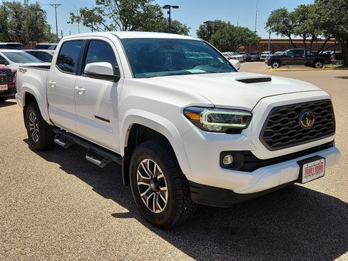 Used 2023 Toyota Tacoma TRD Sport AWD/4WD image 7