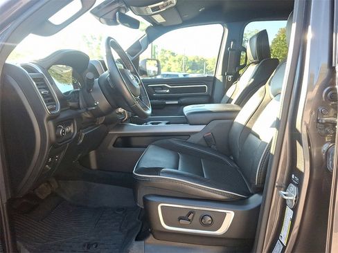 Used 2023 RAM 1500 Laramie image 15