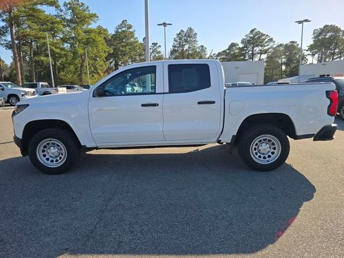 Used 2024 Chevrolet Colorado W/T w/ WT Convenience Package II image 2