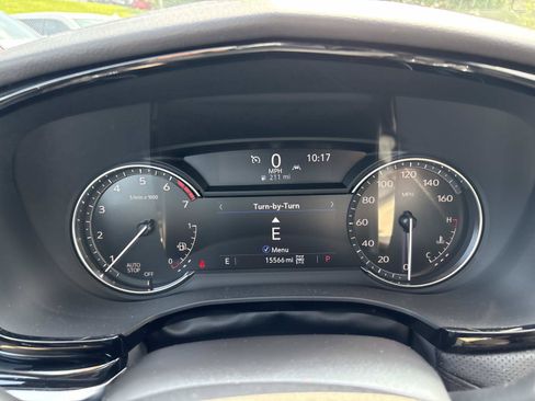Used 2025 Cadillac XT6 Luxury AWD/4WD image 24