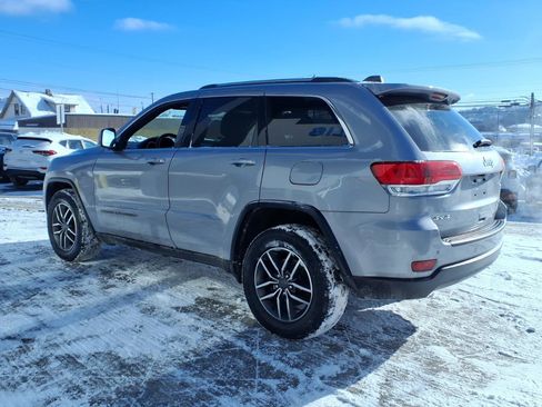 Used 2019 Jeep Grand Cherokee Laredo w/ Laredo X Package image 4