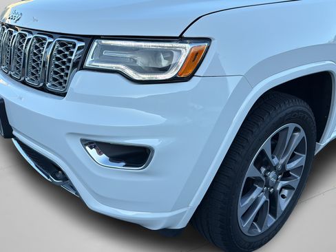 Used 2017 Jeep Grand Cherokee Overland AWD/4WD image 42