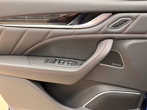 Used 2024 Maserati Levante Modena Ultima image 37