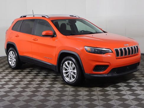 Used 2021 Jeep Cherokee Latitude FWD image 42