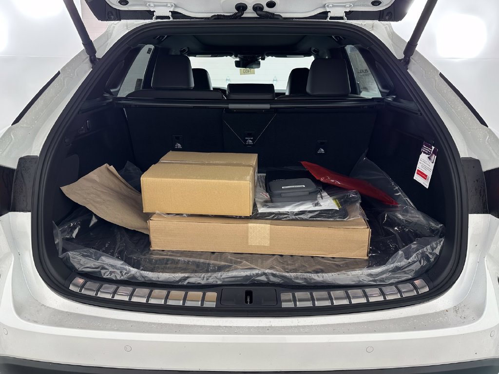 New 2026 Lexus RX 450h AWD image 42