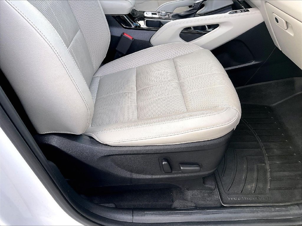 Certified 2022 Kia Telluride EX w/ EX Premium Package AWD/4WD image 38