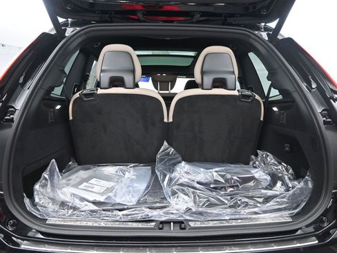 New 2026 Volvo XC90 B6 Plus w/ Protection Package image 26