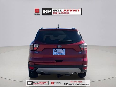 Used 2017 Ford Escape SE w/ Equipment Group 201A image 4