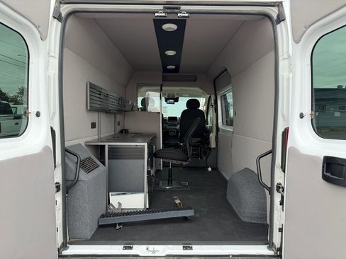 Used 2022 RAM ProMaster 1500 FWD image 5