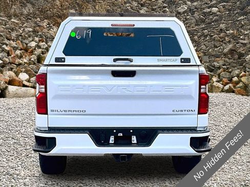 Used 2023 Chevrolet Silverado 1500 Custom AWD/4WD image 4