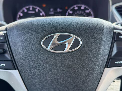 Used 2018 Hyundai Accent SE image 28