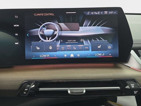 New 2026 BMW X1 xDrive28i w/ Technology Package AWD/4WD image 24