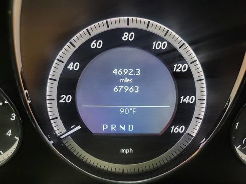 Used 2011 Mercedes-Benz E 350 Cabriolet image 30