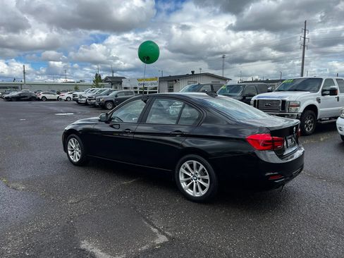 Used 2017 BMW 320i Sedan RWD image 5