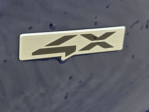 Used 2024 Kia Seltos EX image 3