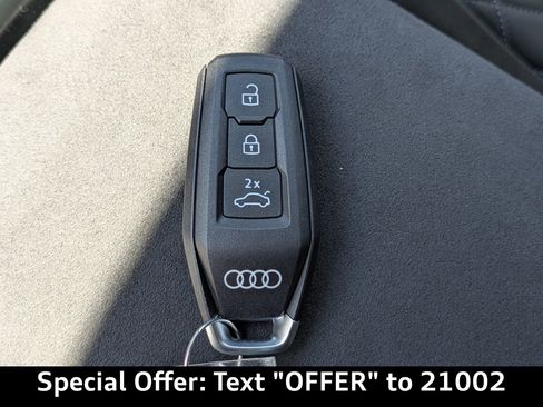 New 2025 Audi SQ6 e-tron Premium Plus image 34