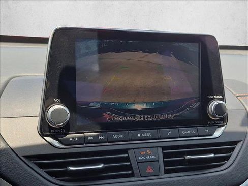 Used 2022 Nissan Altima 2.0 SR FWD image 12