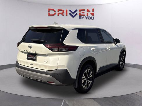Used 2023 Nissan Rogue SV FWD image 3