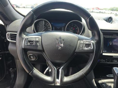Used 2019 Maserati Levante AWD/4WD image 5
