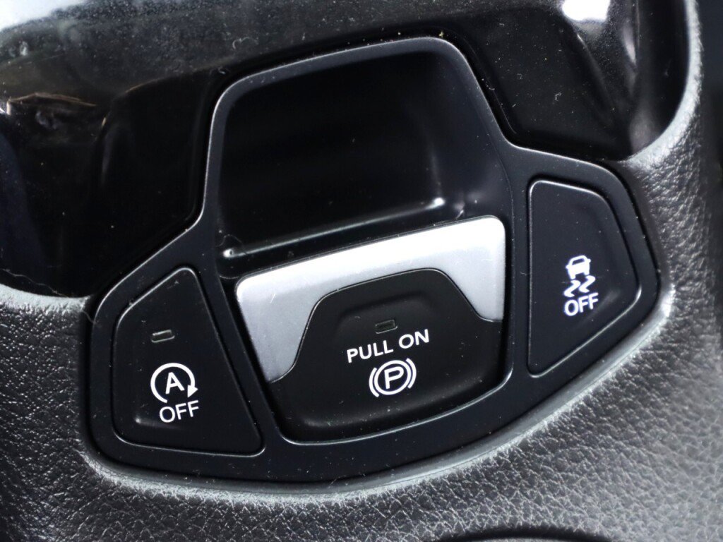 Used 2019 Jeep Compass Latitude AWD/4WD image 27