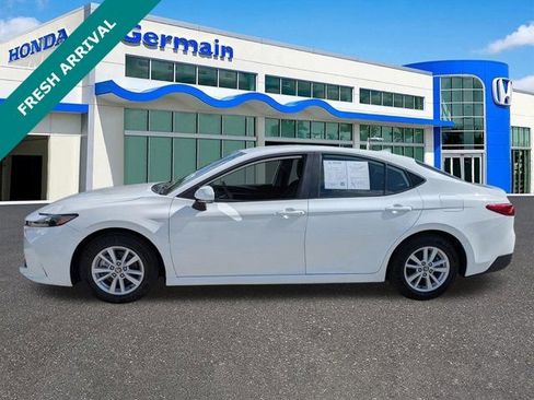 Used 2025 Toyota Camry LE FWD image 8