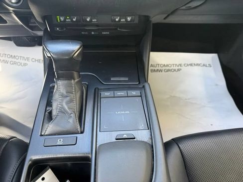 Used 2020 Lexus ES 350 w/ Premium Package FWD image 14