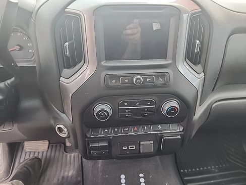 Used 2023 Chevrolet Silverado 1500 Custom Trail Boss w/ LPO, Dark Essentials Package AWD/4WD image 17