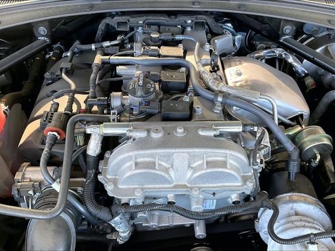 Used 2023 Chevrolet Camaro LT image 30