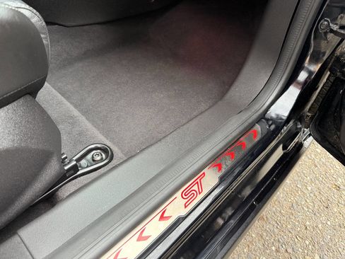 Used 2017 Ford Fiesta ST w/ ST Recaro Package image 31