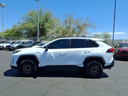 Used 2020 Toyota RAV4 LE AWD/4WD image 13