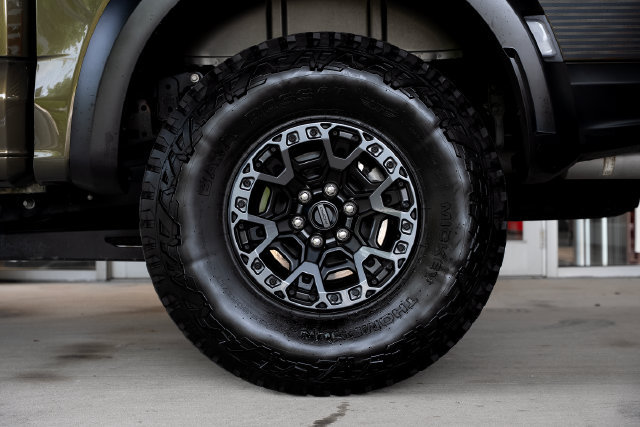 Used 2024 Ford F150 Raptor w/ Equipment Group 803A Raptor R AWD/4WD image 13