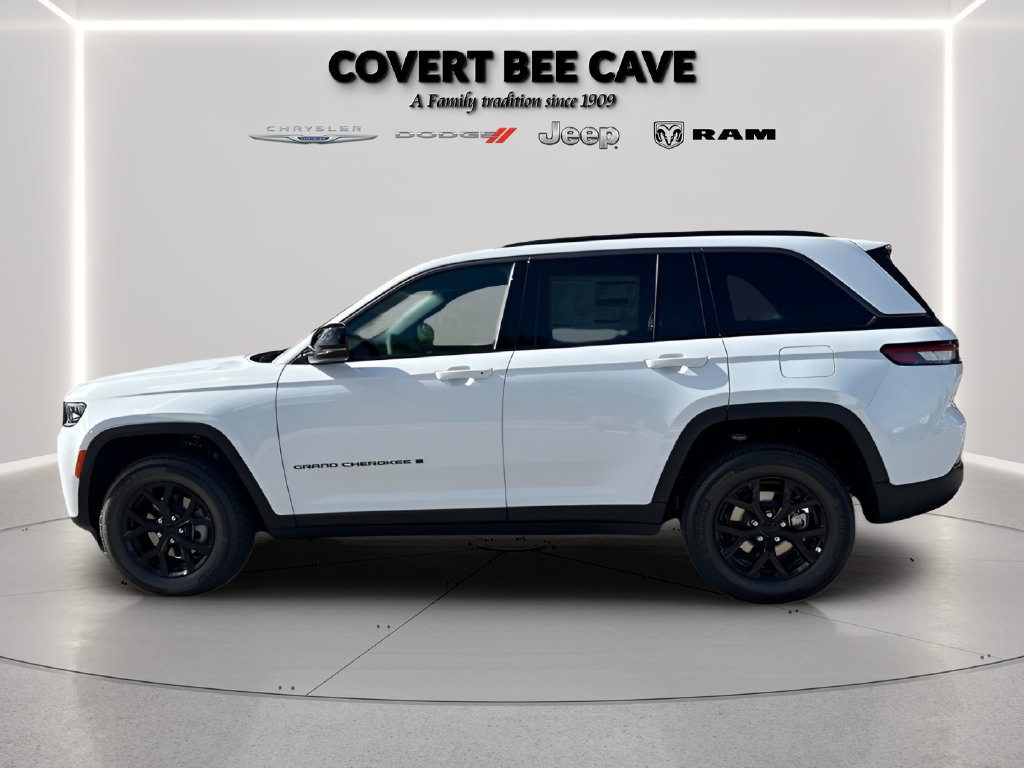 New 2026 Jeep Grand Cherokee Altitude RWD image 10